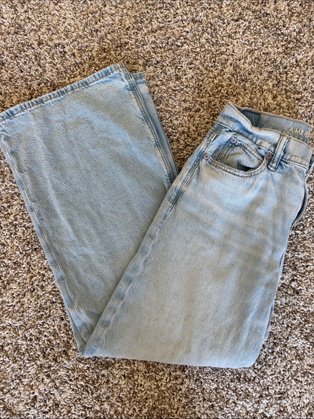 American Eagle Outfitters Low Rise Extra Wide Leg Light Blue Jeans - Picture 6 of 6